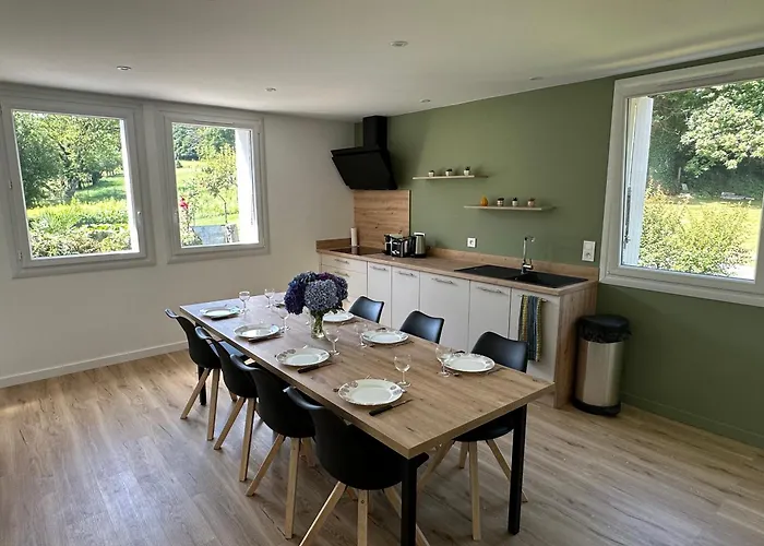 Le Repaire Du Chataignier, Maison A La Campagne, 8 Pers, 4 Ch, Sidobre * Ferrieres (Tarn)