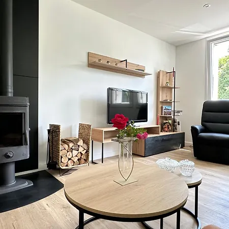 Villa Le Repaire Du Chataignier, Maison A La Campagne, 8 Pers, 4 Ch, Sidobre Ferrieres (Tarn)