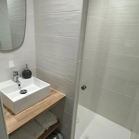 Le Repaire Du Chataignier, Maison A La Campagne, 8 Pers, 4 Ch, Sidobre *