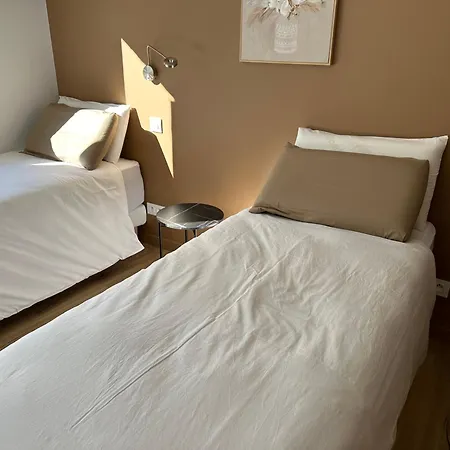 Le Repaire Du Chataignier, Maison A La Campagne, 8 Pers, 4 Ch, Sidobre