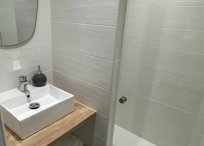 Le Repaire Du Chataignier, Maison A La Campagne, 8 Pers, 4 Ch, Sidobre *