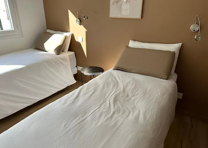 Le Repaire Du Chataignier, Maison A La Campagne, 8 Pers, 4 Ch, Sidobre