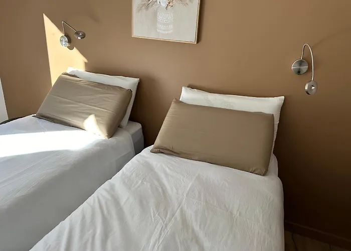 Le Repaire Du Chataignier, Maison A La Campagne, 8 Pers, 4 Ch, Sidobre *